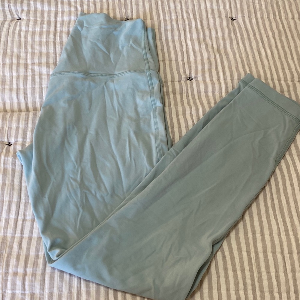 Lululemon align legging, only worn once!